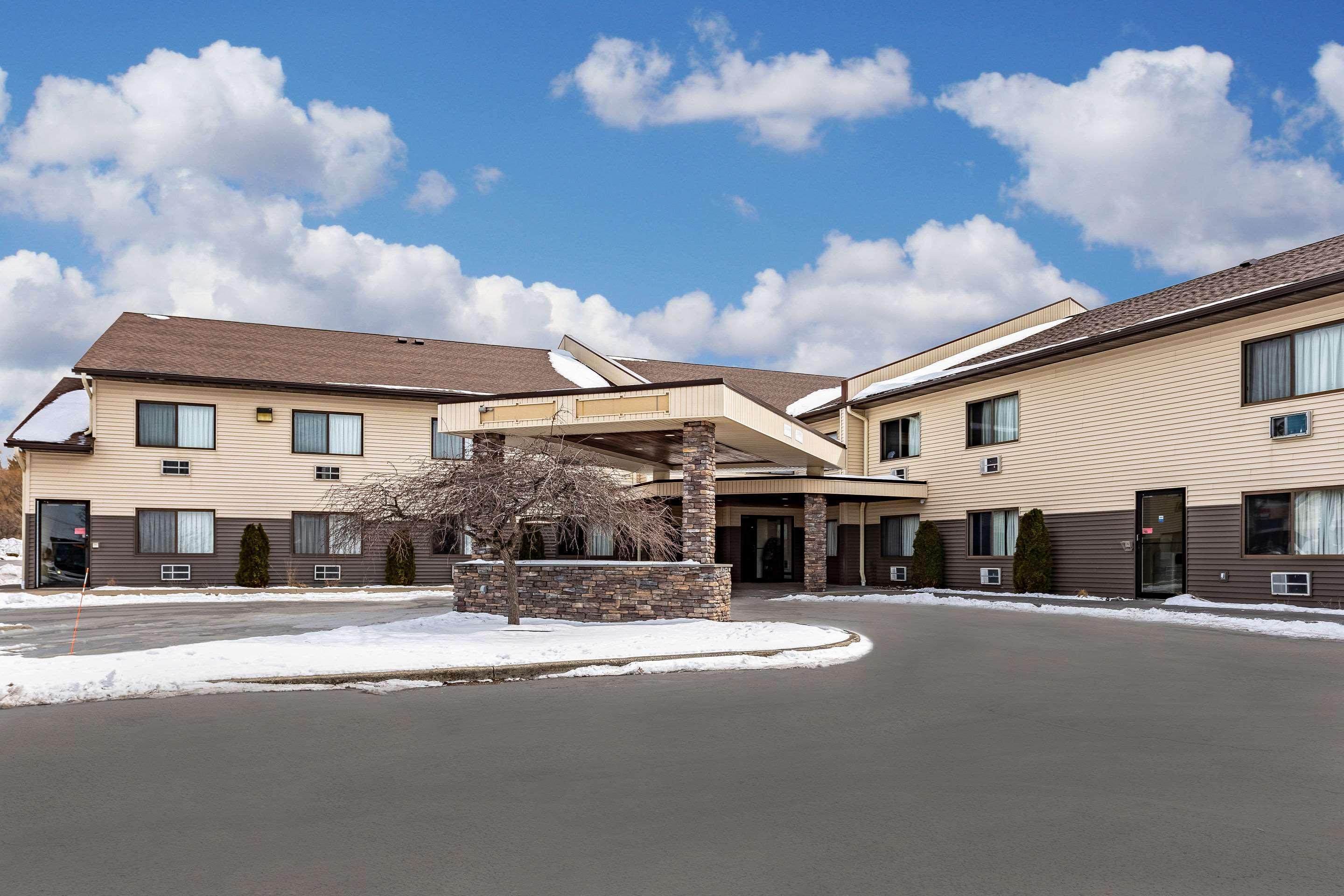 Econo Lodge Ітака Екстер'єр фото