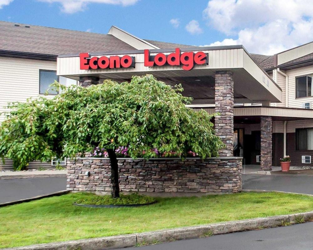Econo Lodge Ітака Екстер'єр фото